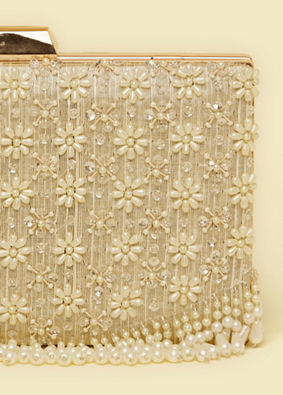 alt message - Mohey Women Dark Cream Pearl Embellished Clutch Bag with Bead Work image number 1
